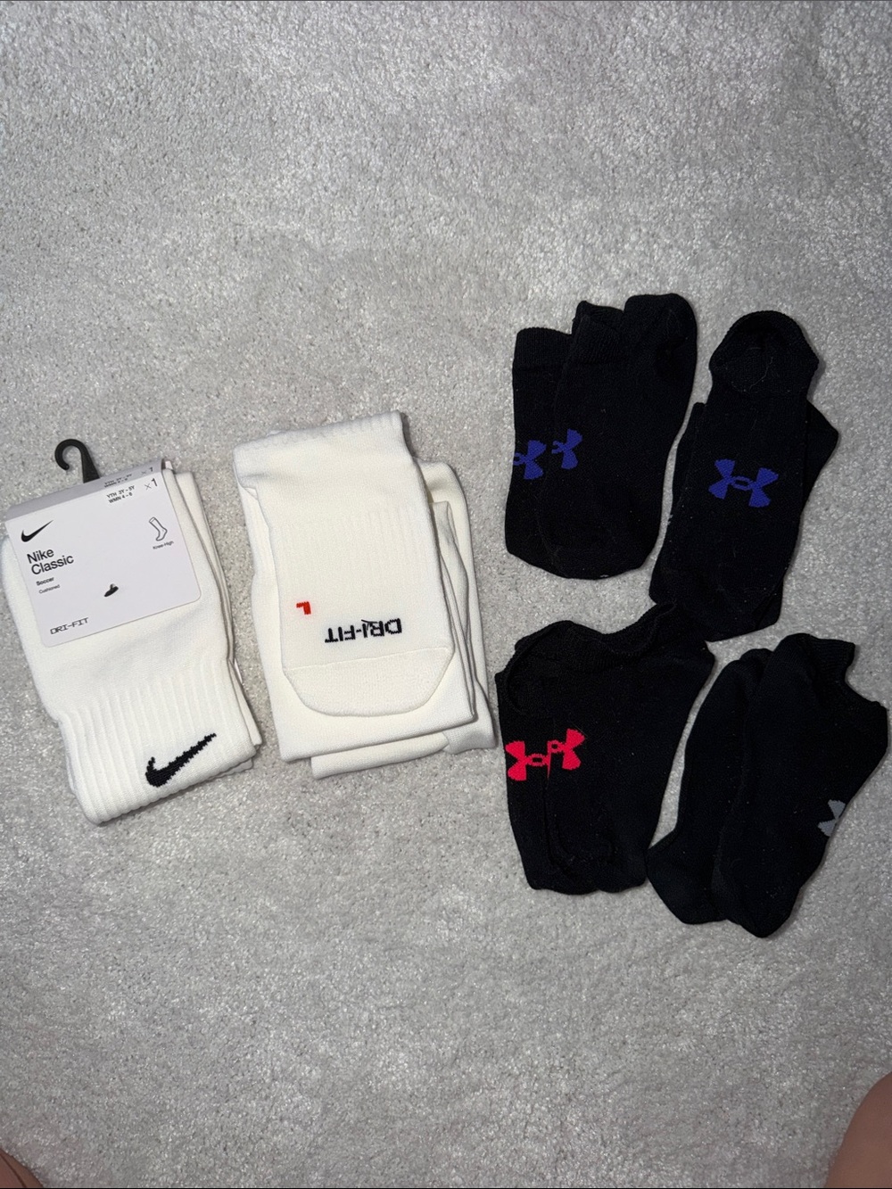 4 Under Armour Black No-Show Socks — and 2 Nike soccer socks NWT